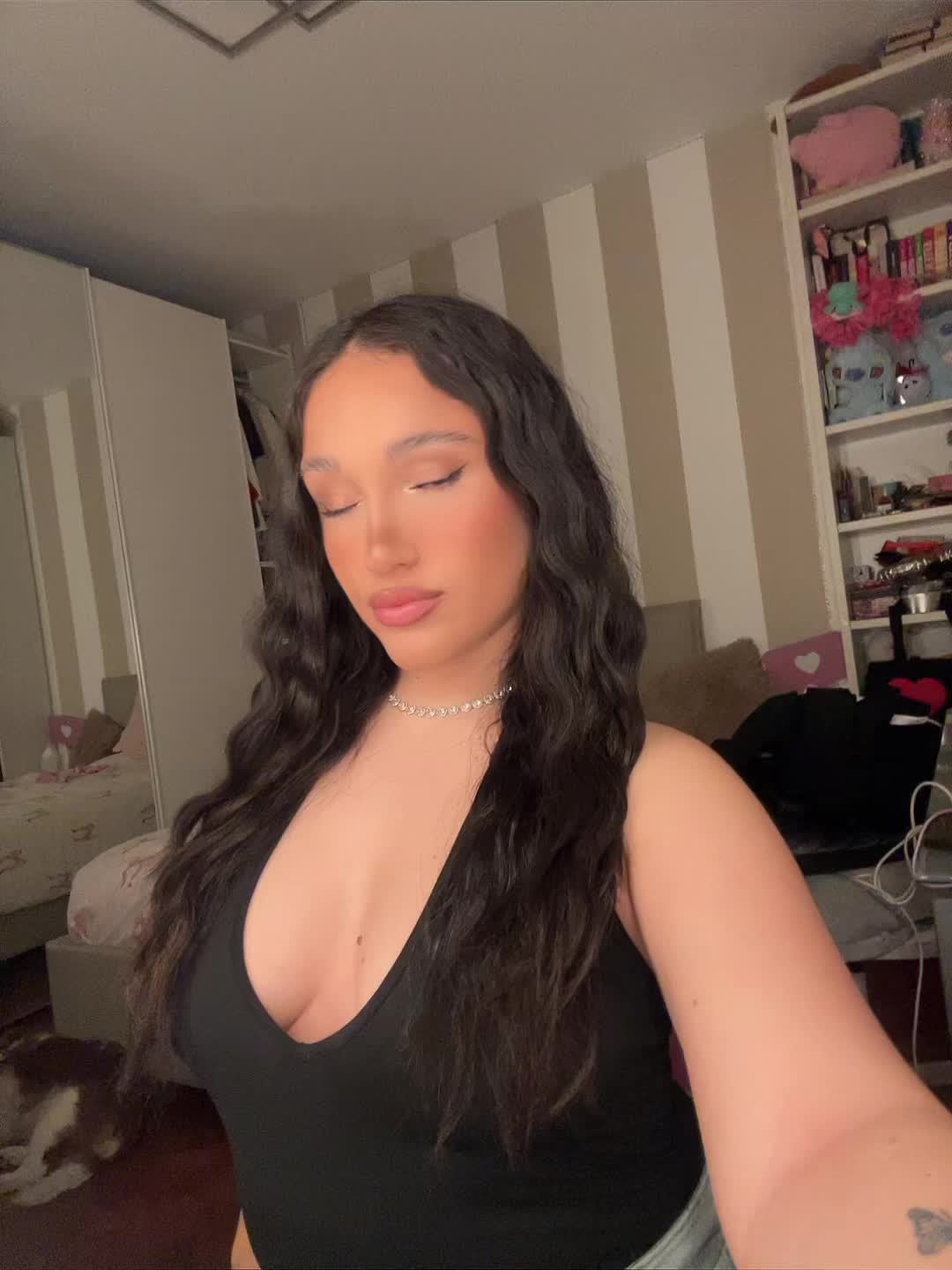 @E S S E🦋