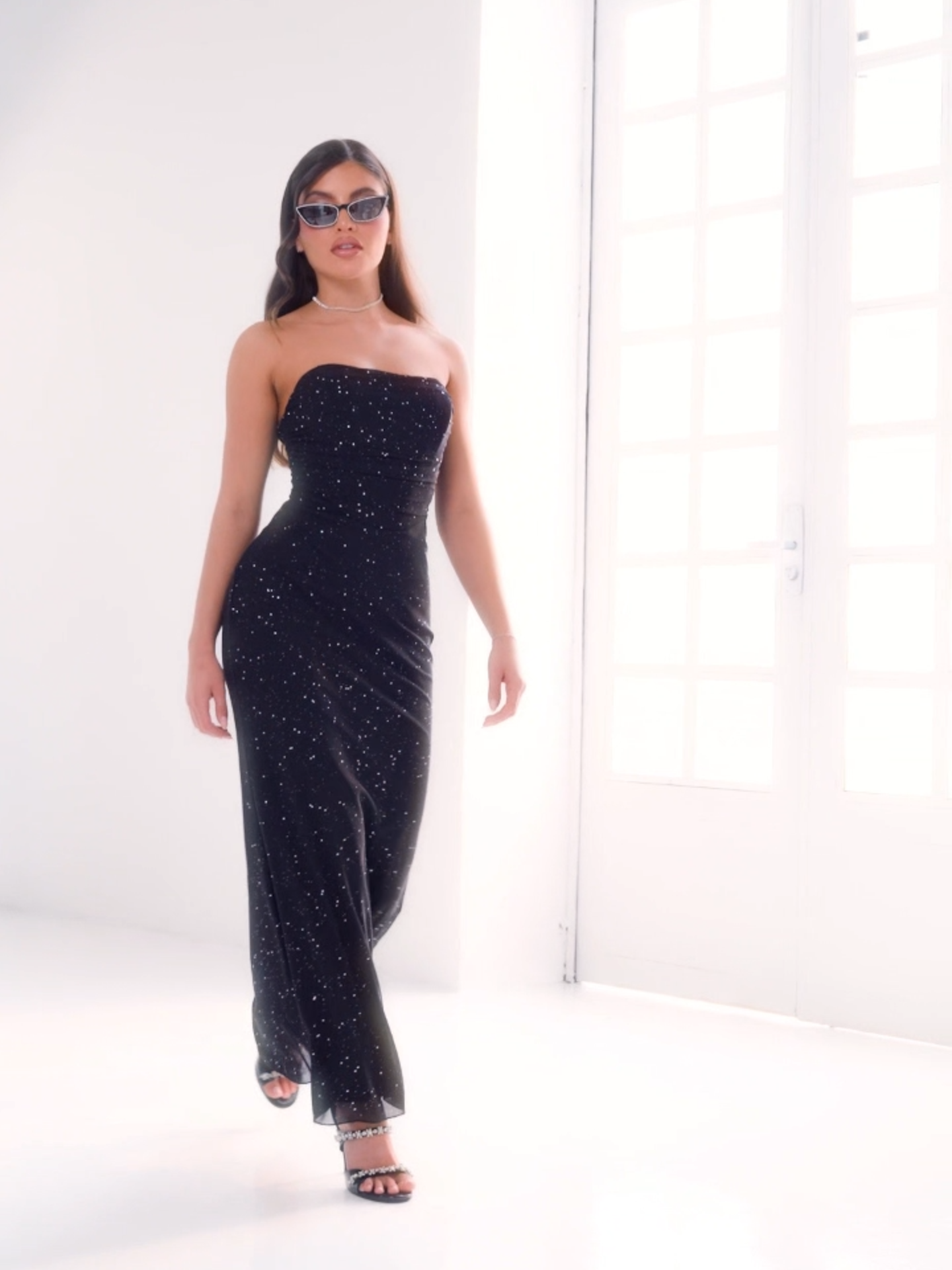 @Livira Fashion,
