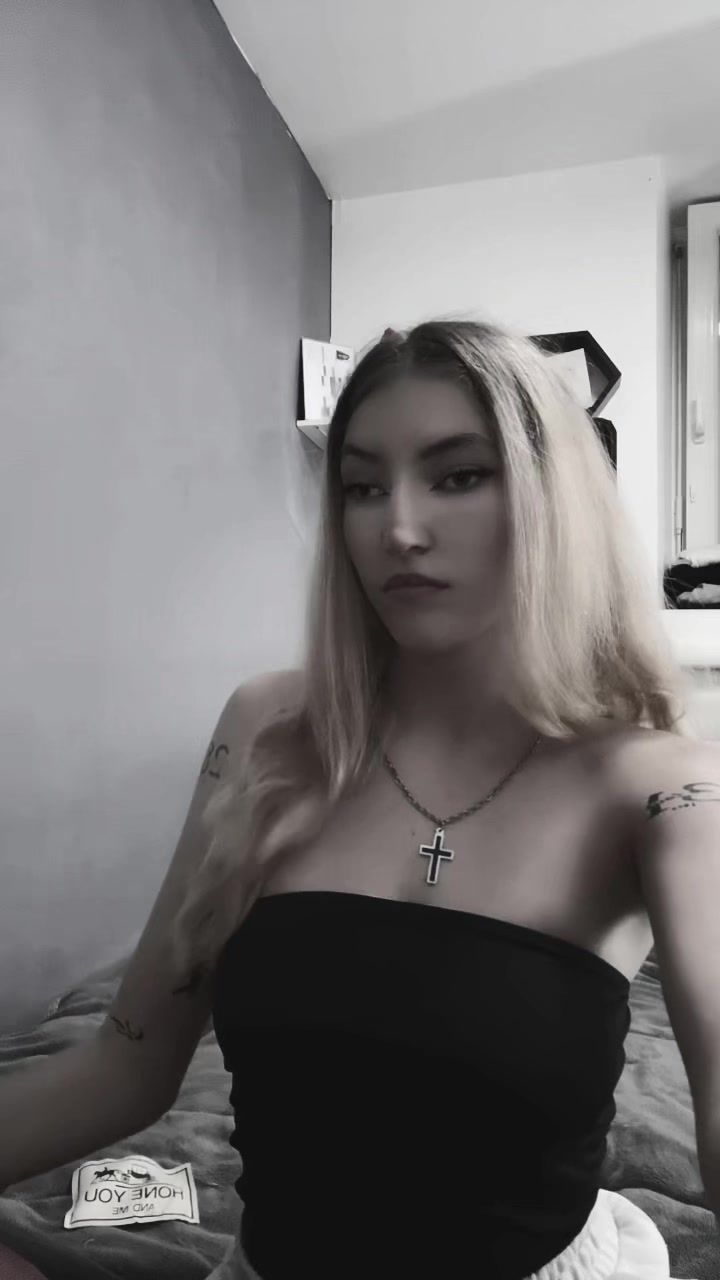 @𝐾𝑖ᵃ𝑟ᵃ 🫧