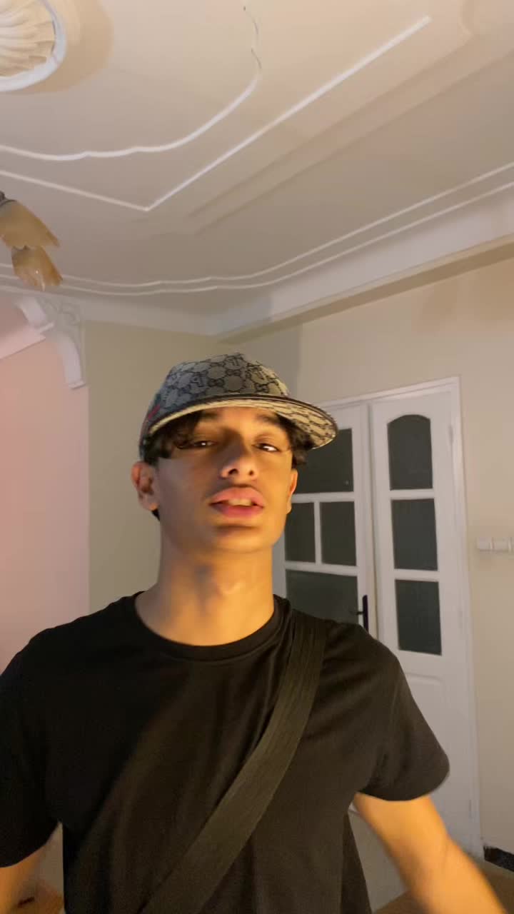 @علي