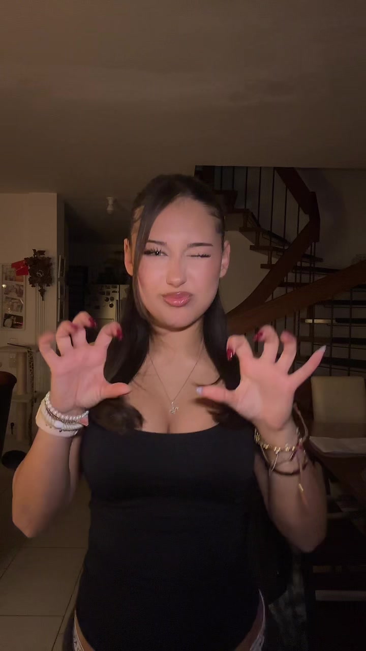 @larissa