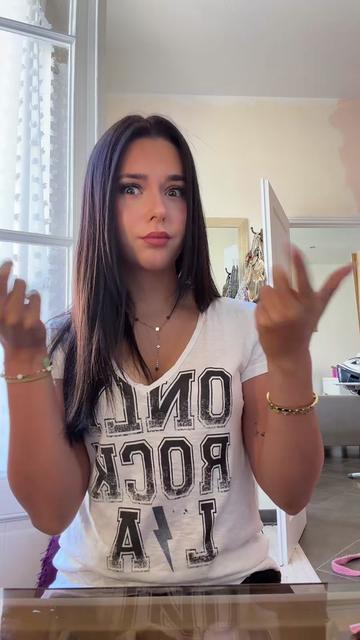 @Lenaax 🍒