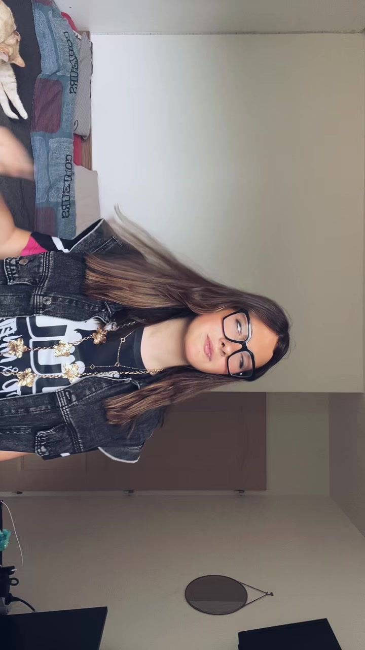@intrvle_chlo&eacute;💎