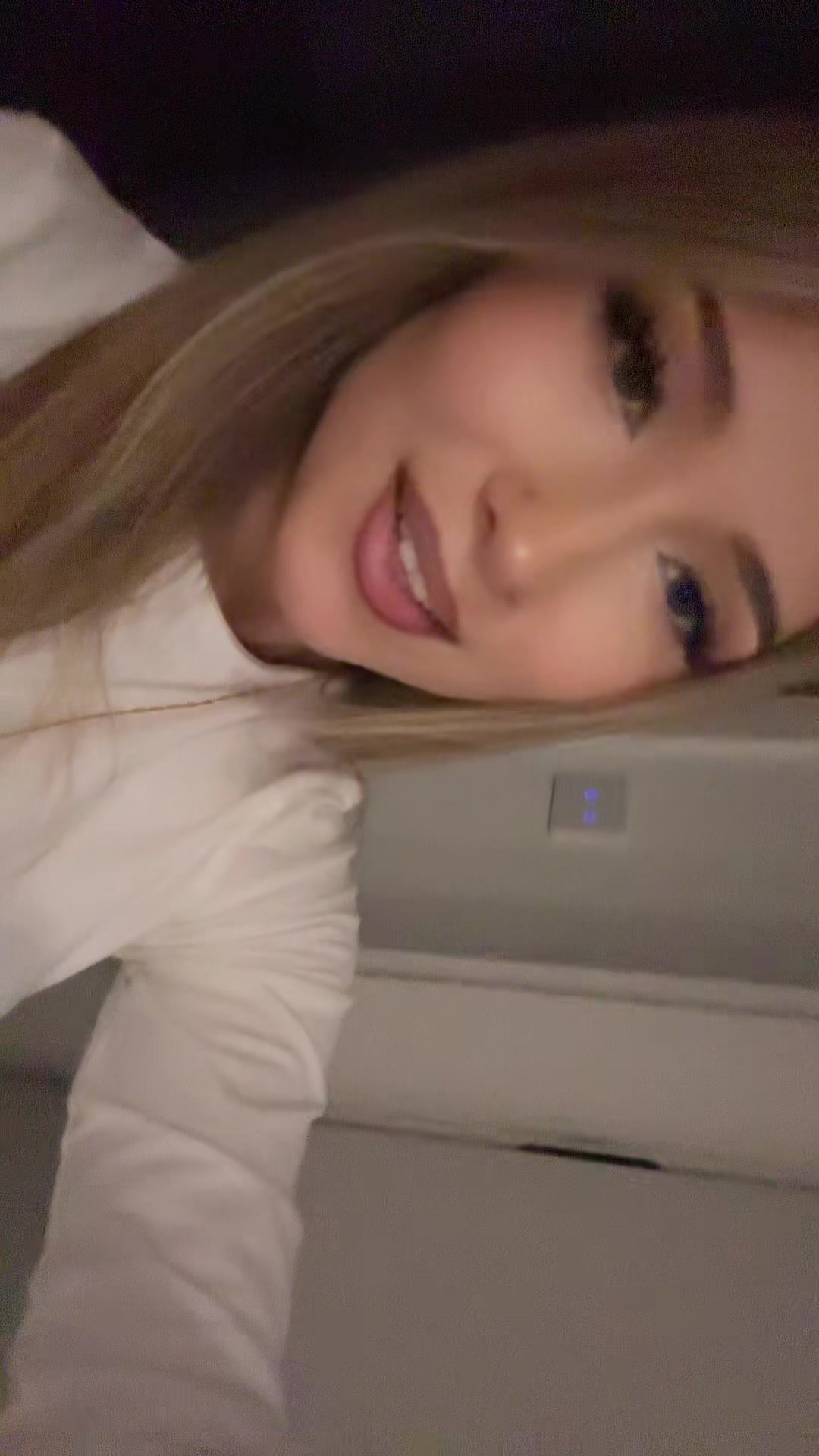 @𝓐𝓶𝓮𝓵𝓲𝓪