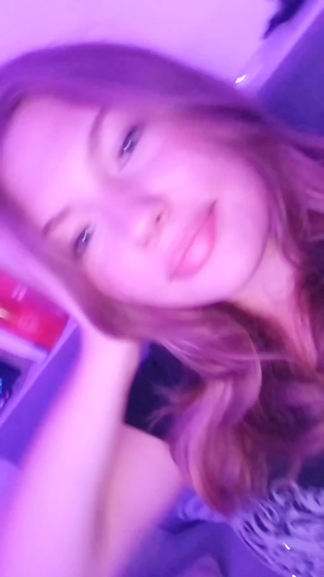 @🄴𝙈🅼︎𝗖ᑕℍ🅔︎🄽