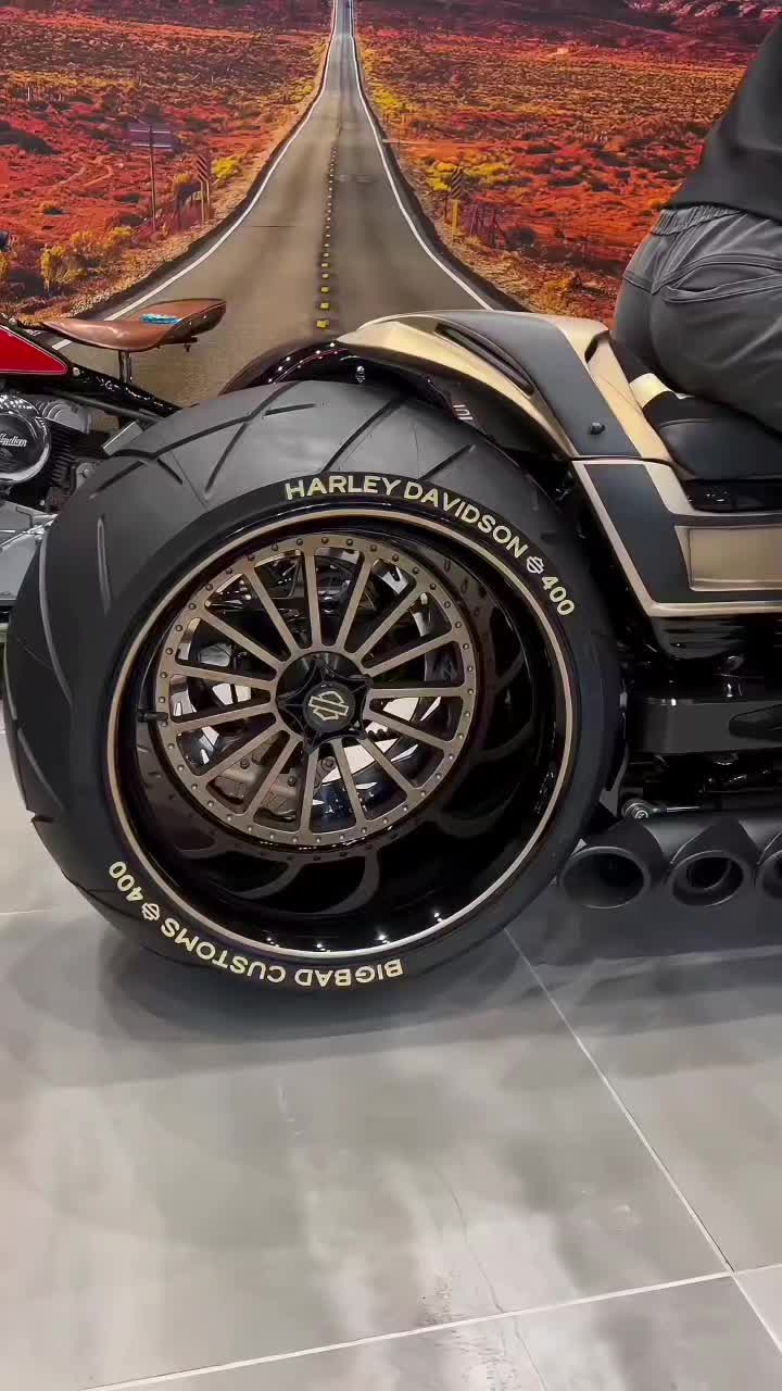 @SUPER BIKE