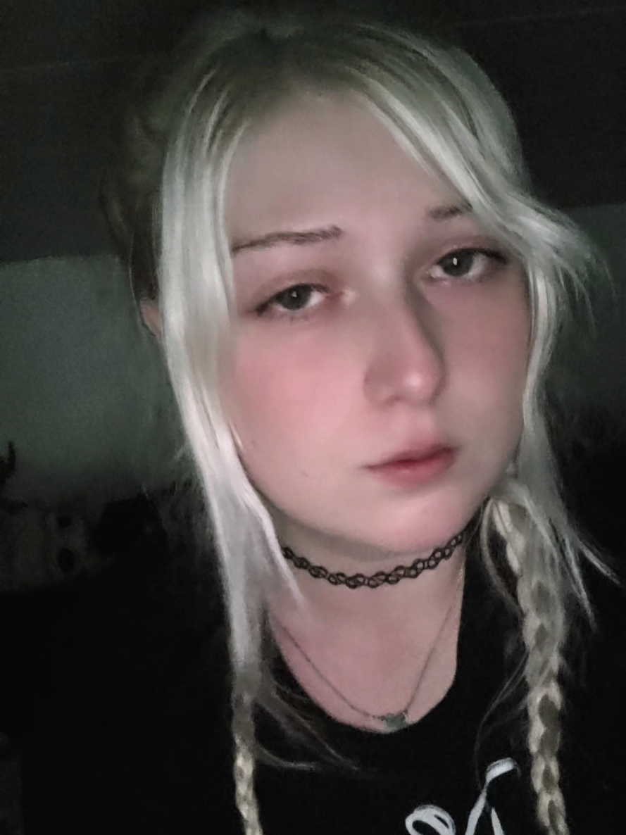 @nyx 🖤🥀