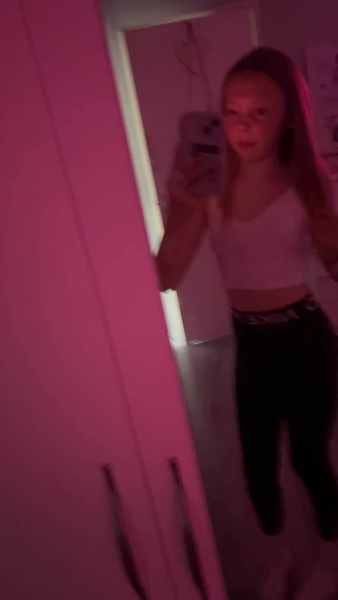 @Ameliamae🍒📸