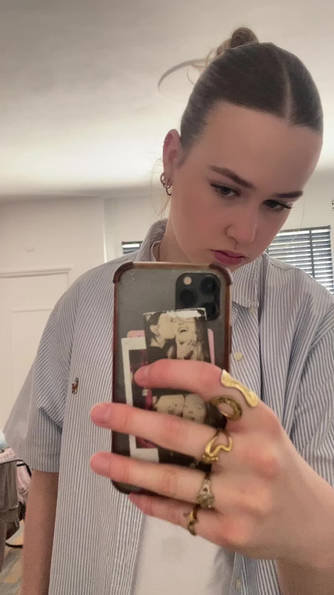 @Aimée <33