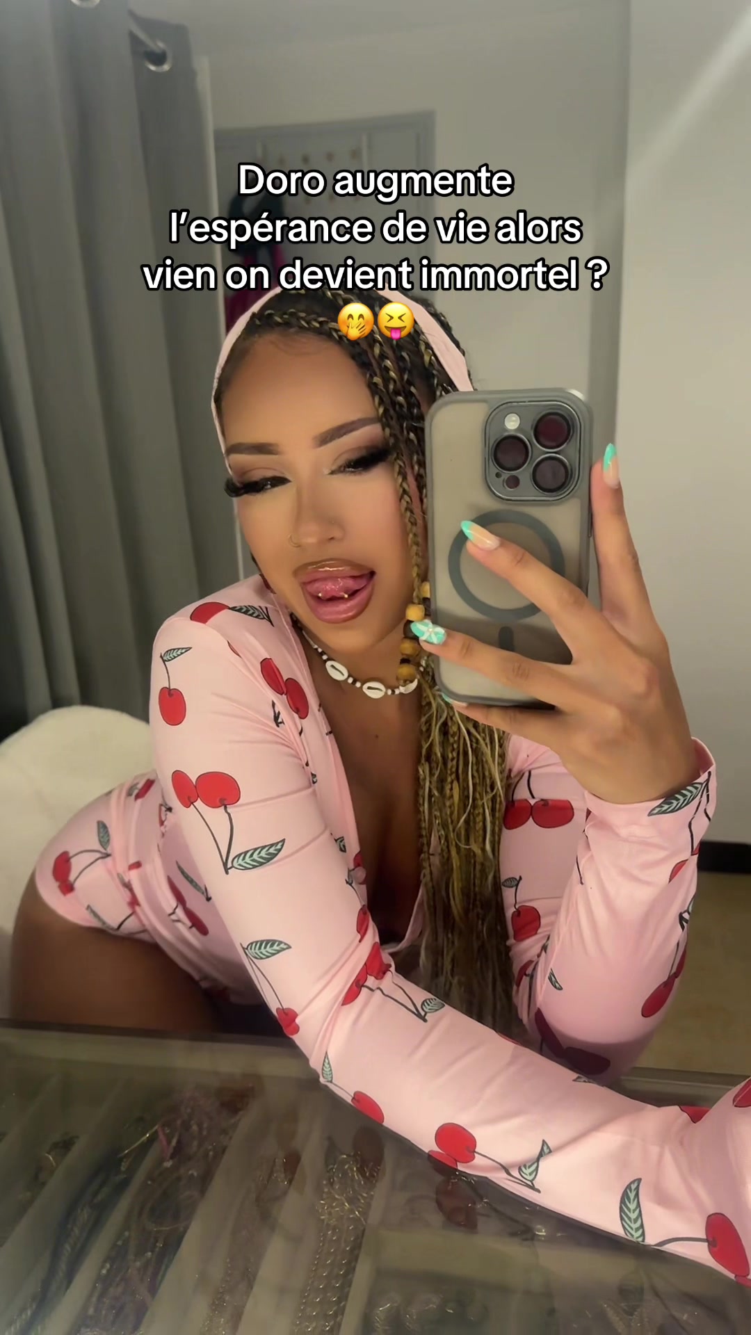 @kareineoff