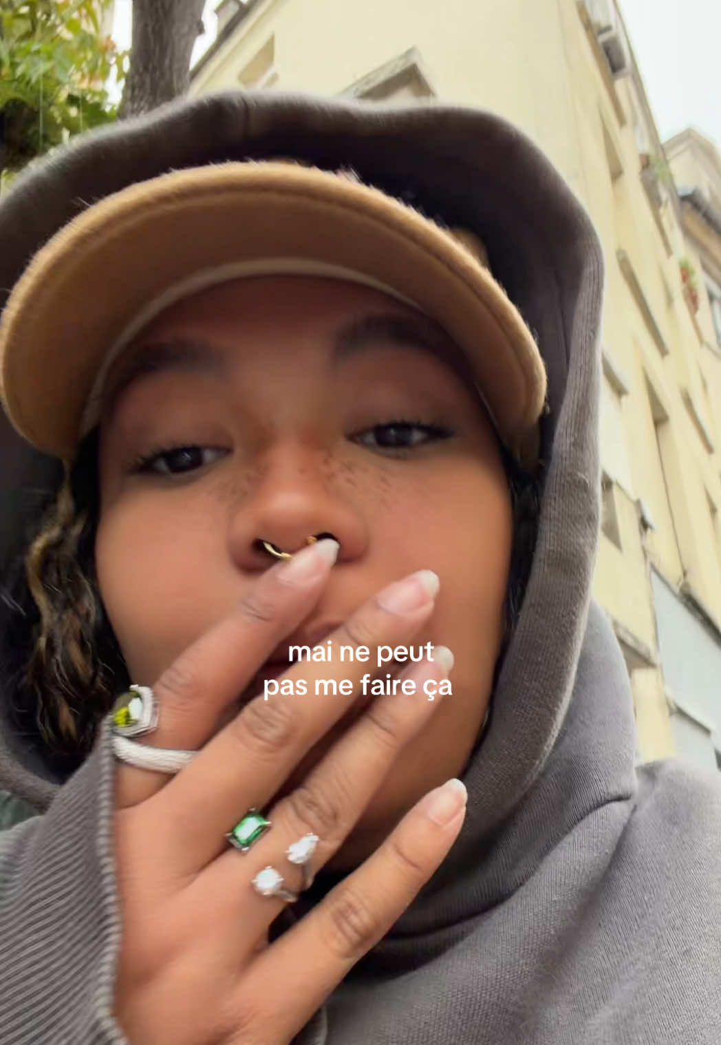 @maël