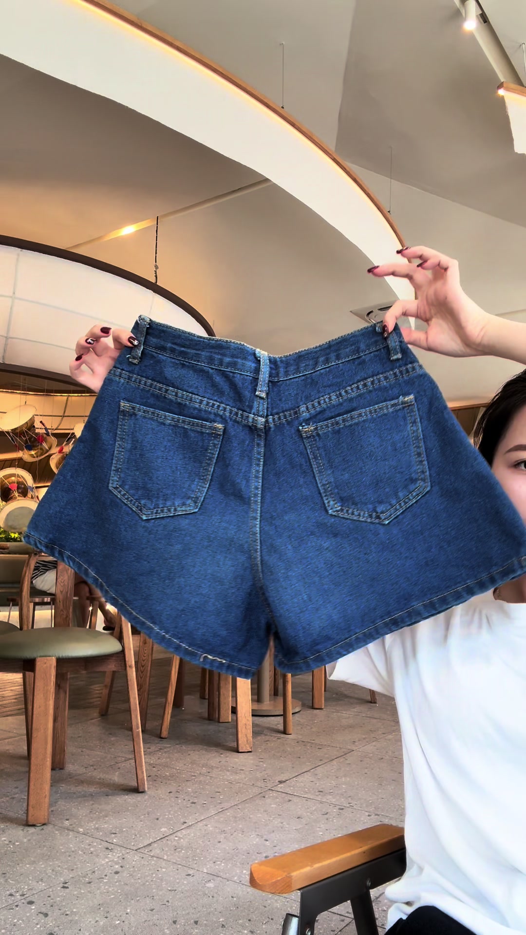 @Nguyệt