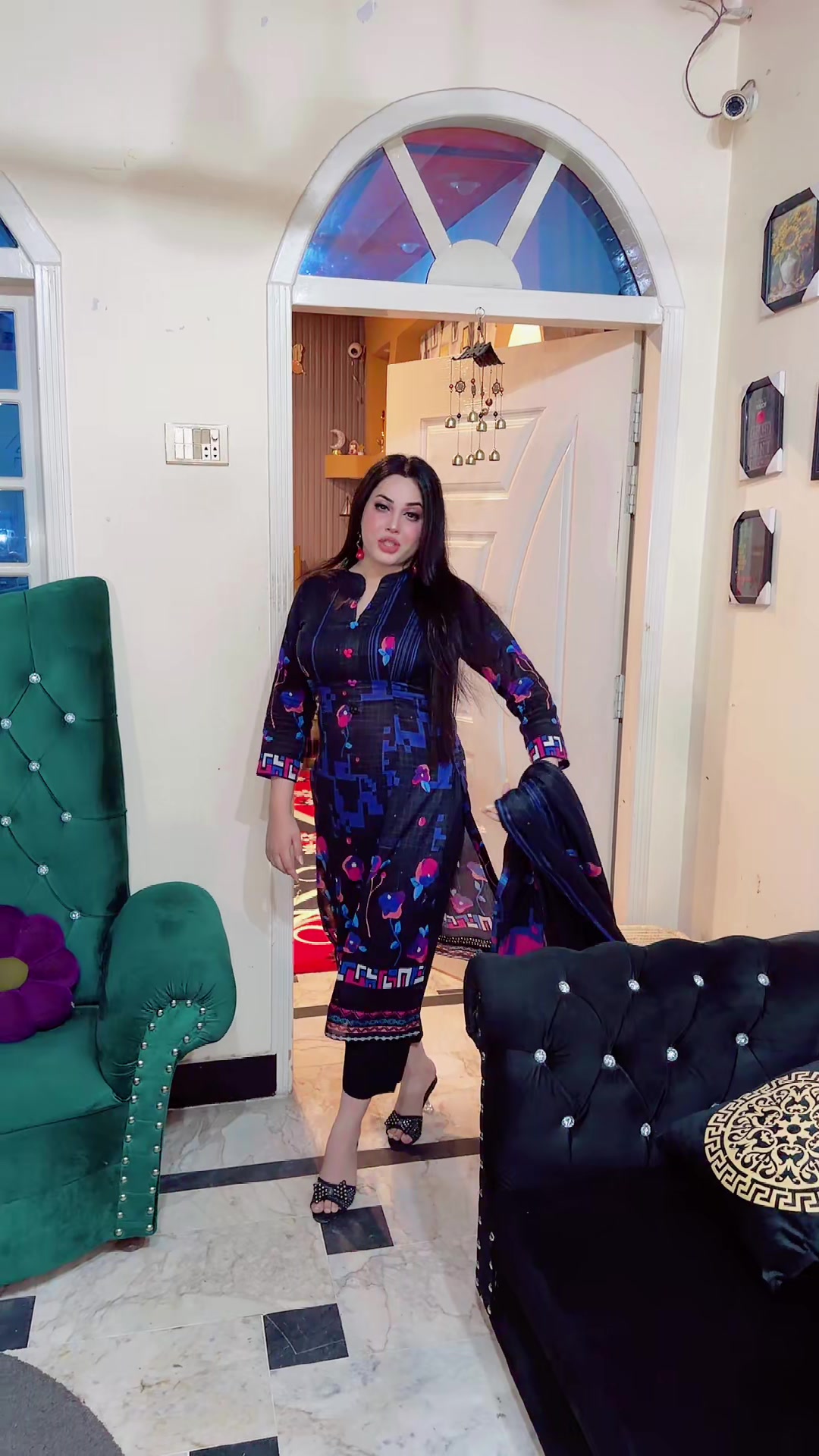 @👑cHaHaT QuEeN👑🧚🏻♀️
