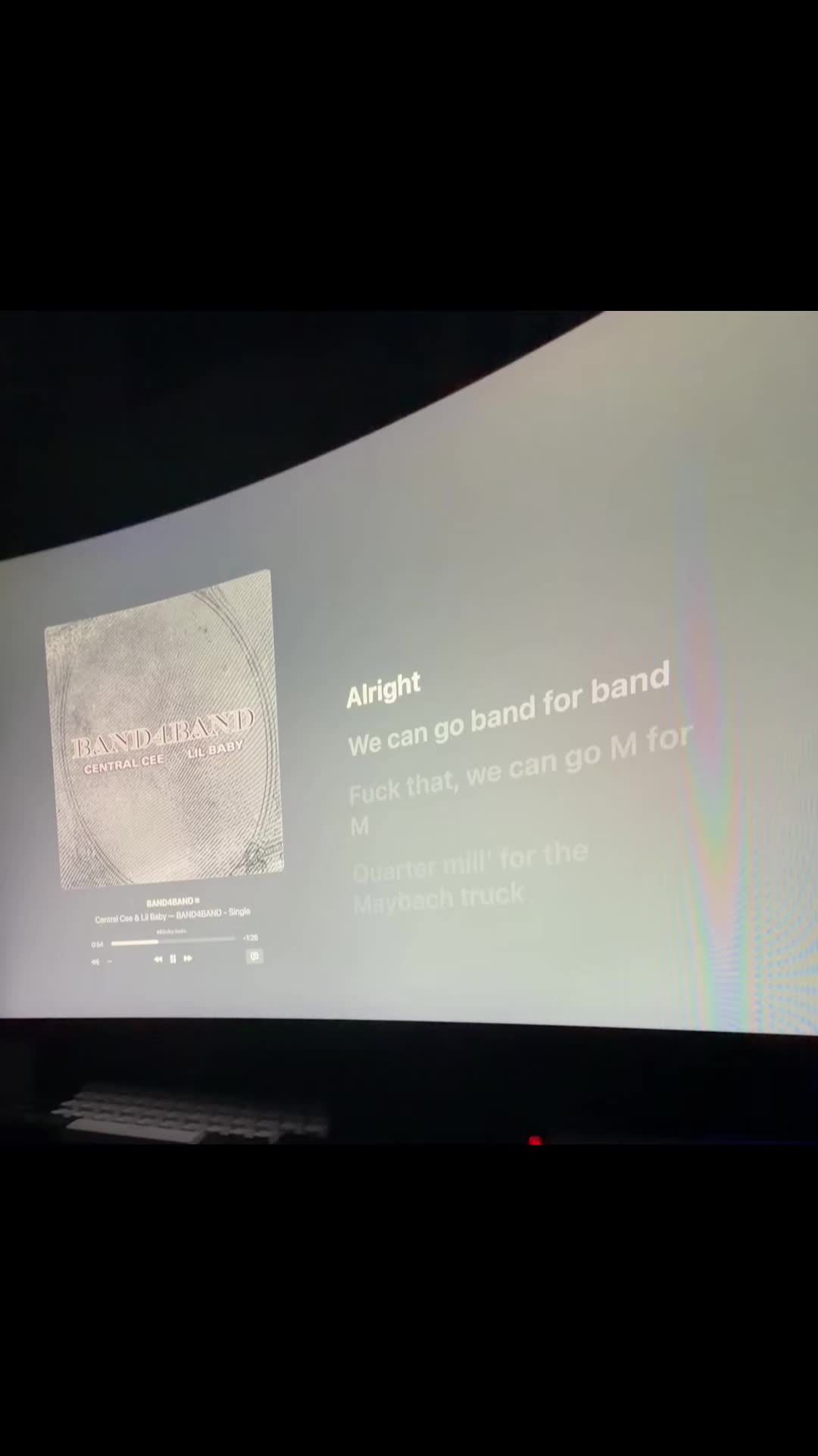 @𝔩𝔶𝔯𝔦𝔵𝔠𝔰__.🎧