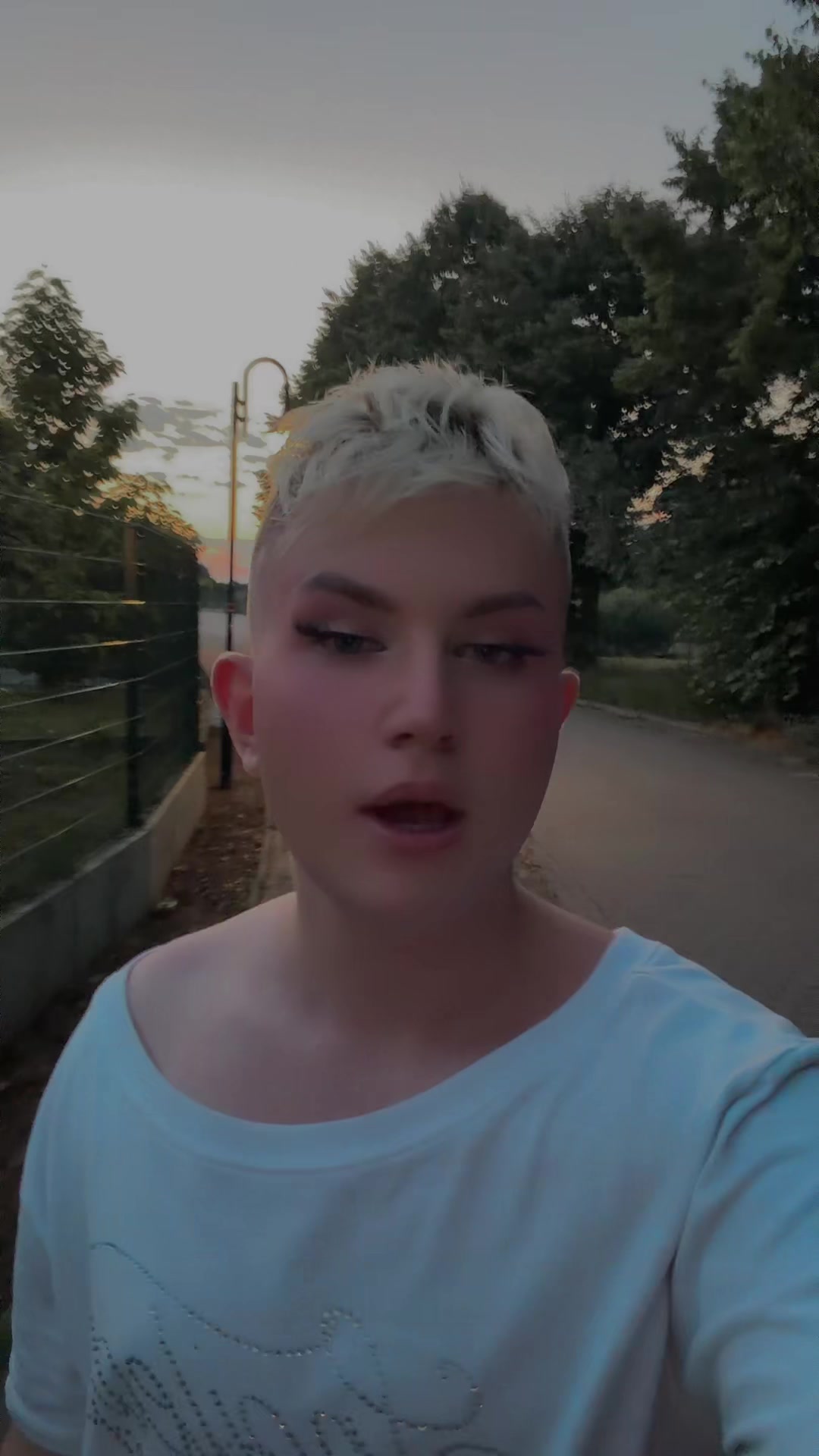 @xRxnxnxyx