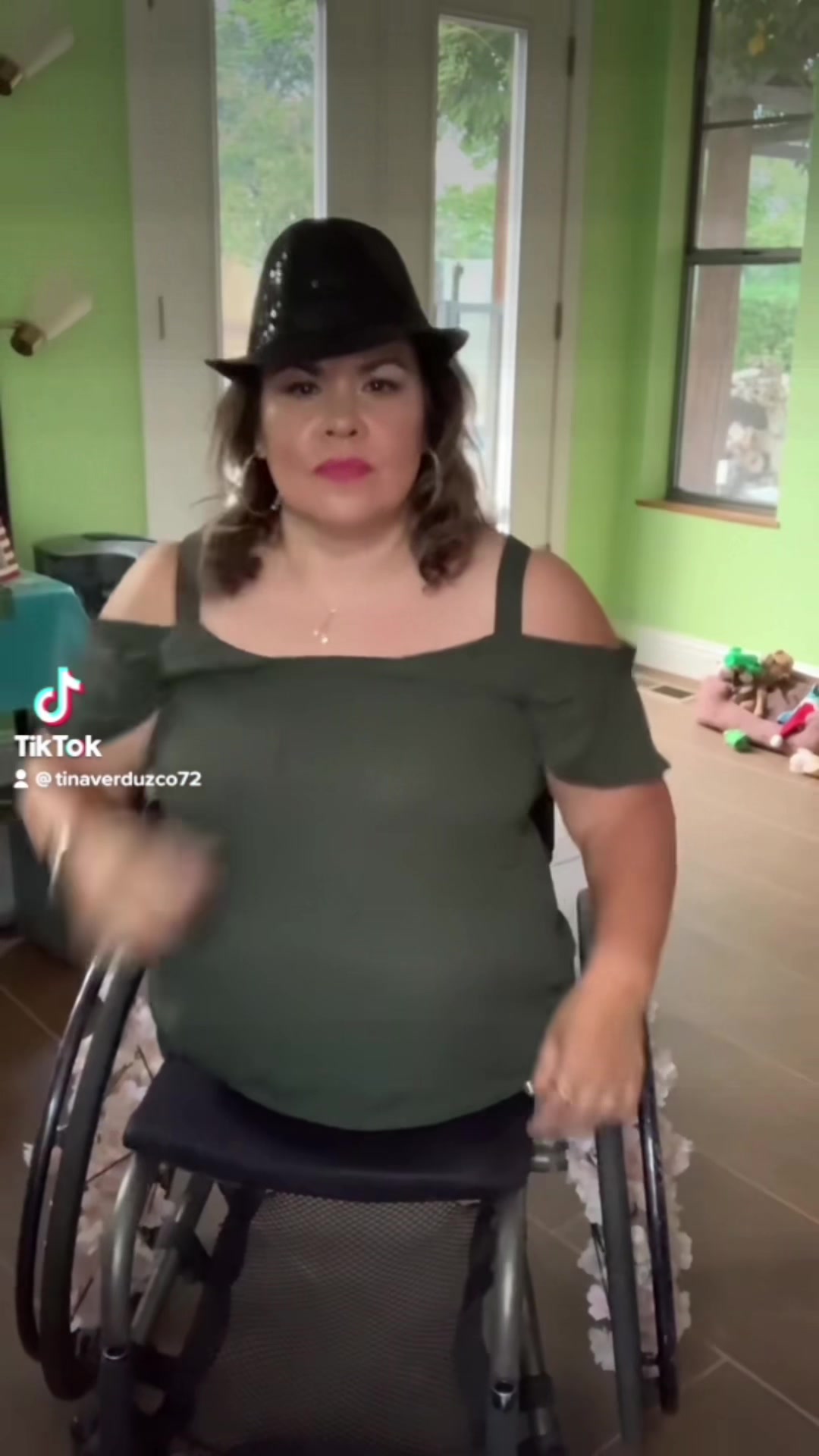 @Tina