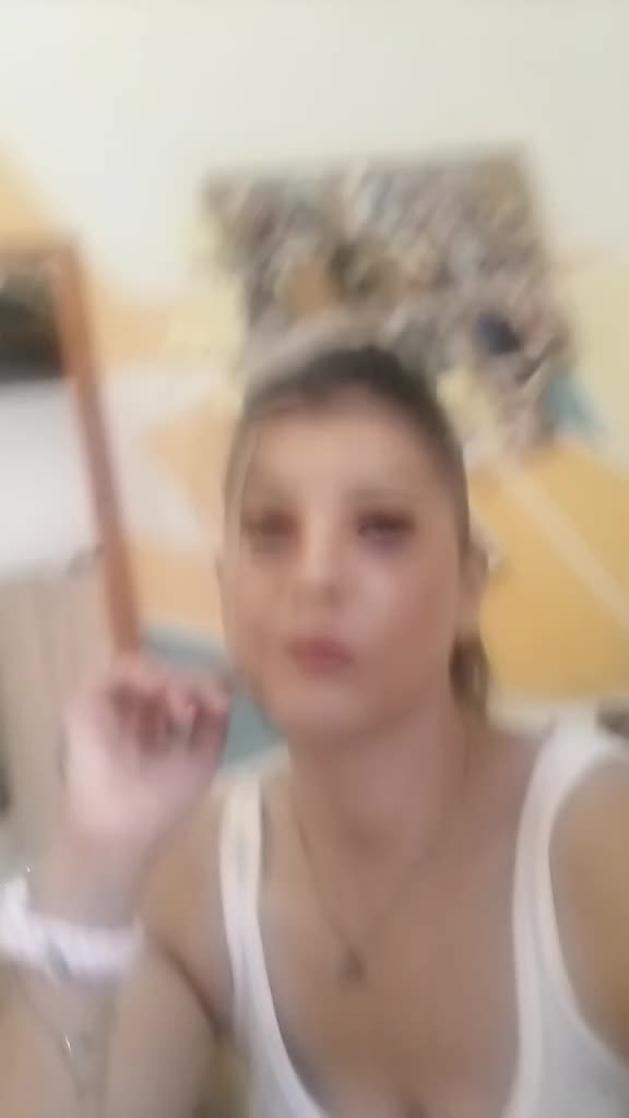 @Cristina the queen🥰