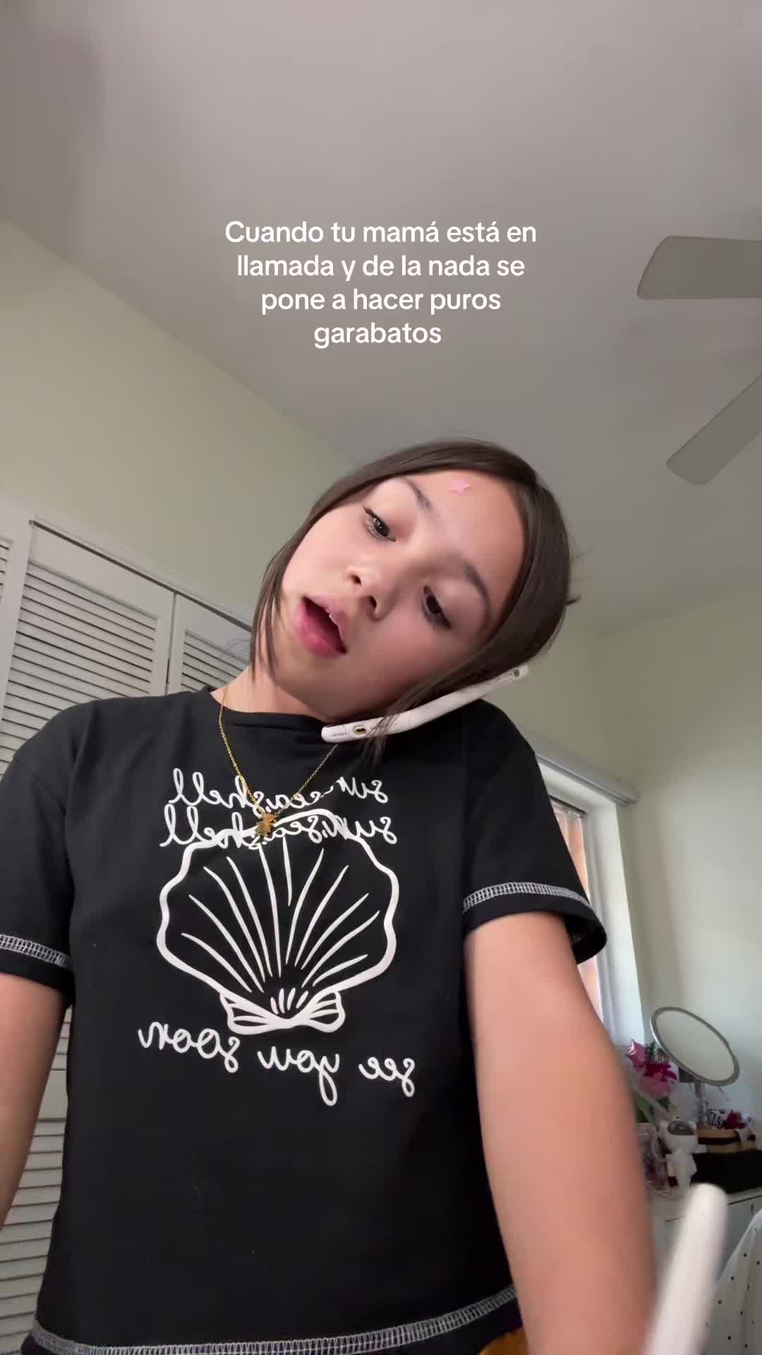 @Nia Mora