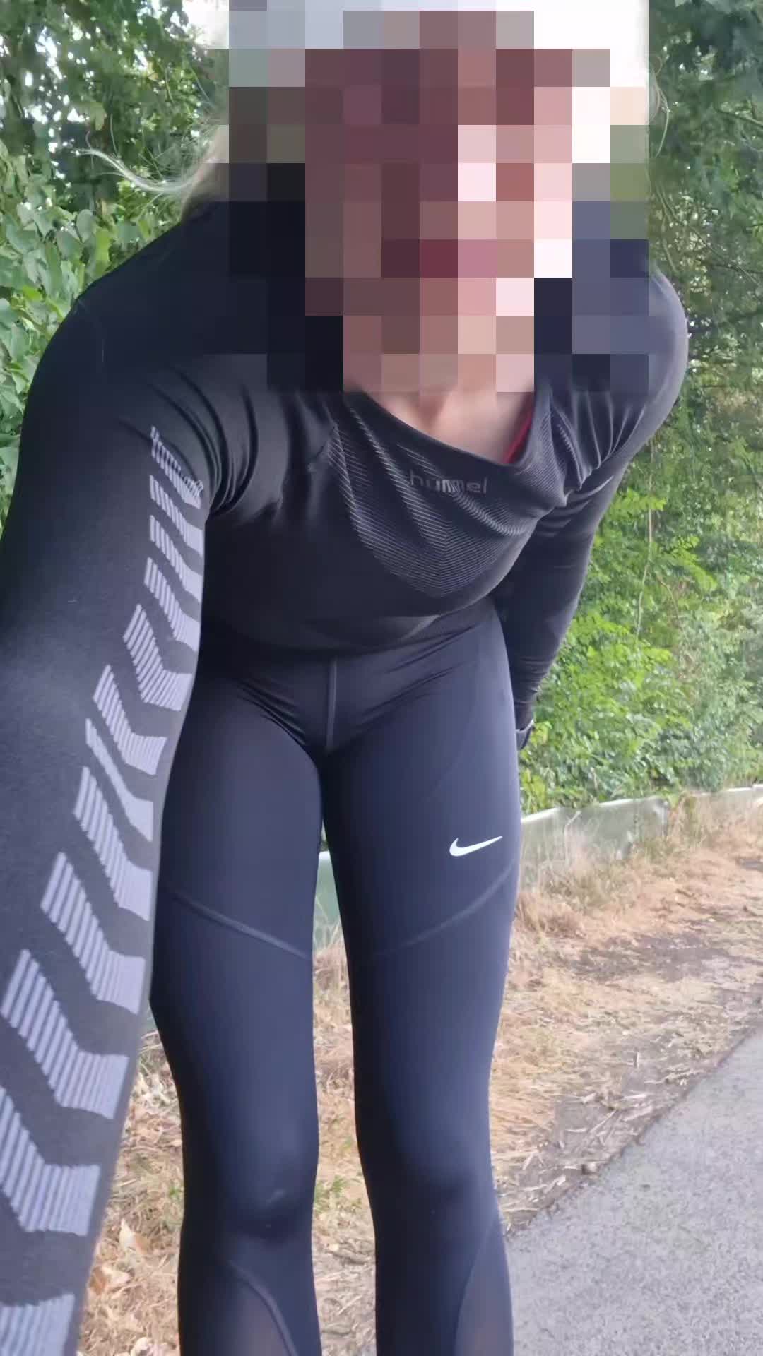 @Frieda_