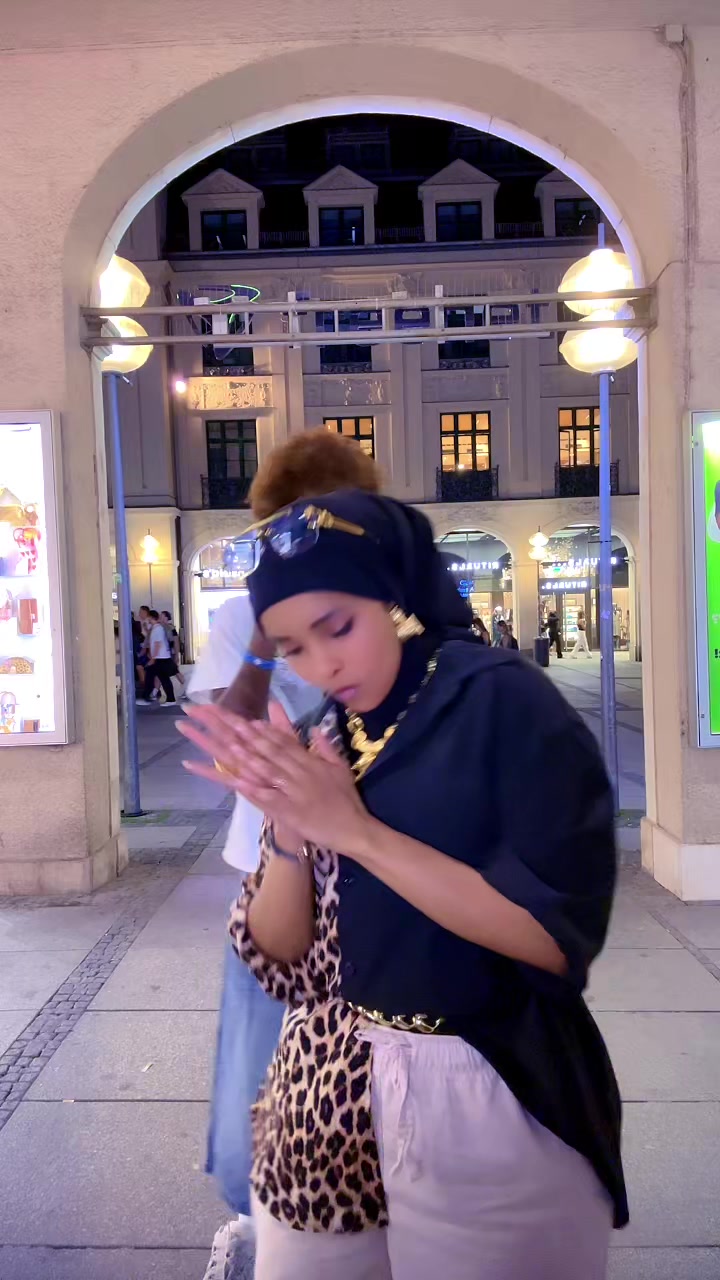 @👸Zuusu Ahmed Suraley🇸🇴🇩🇪