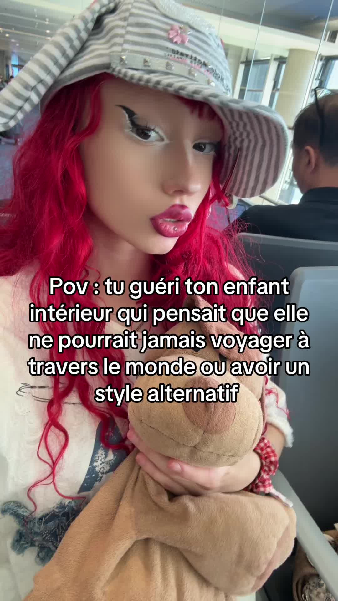 @lea_toute_rouge