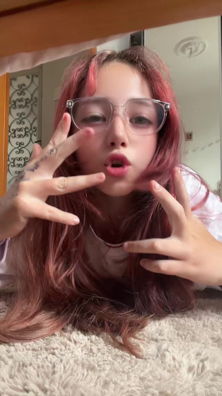 @Мэли🪽