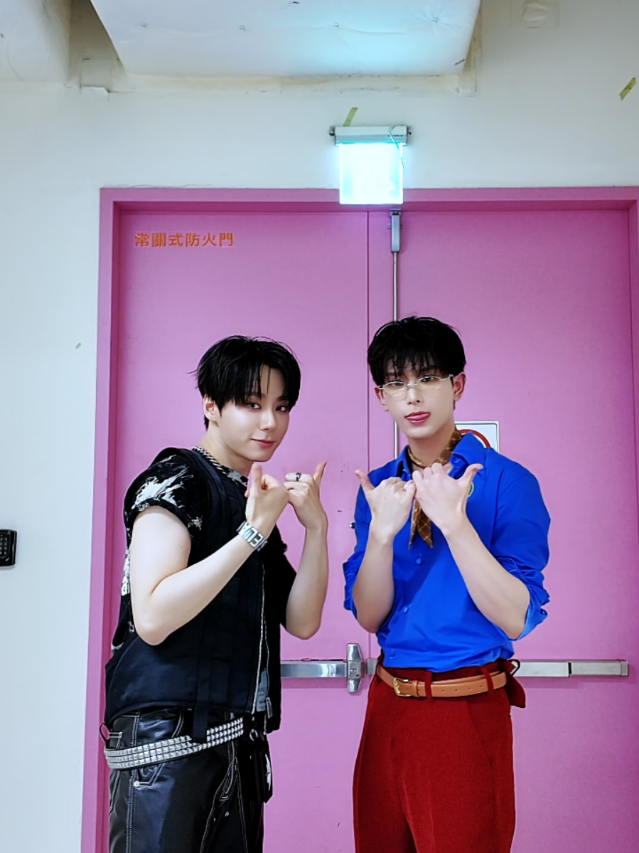 @ONEUS_Official
