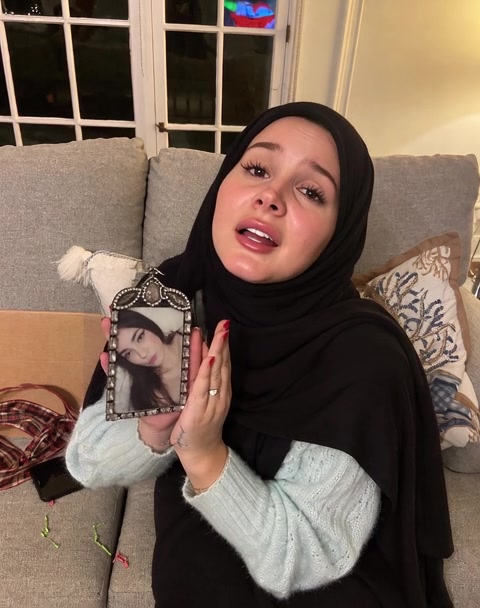 @hijabrina 💜