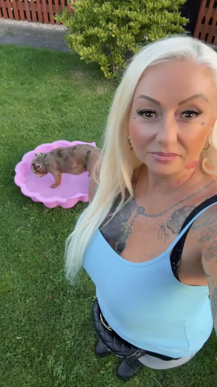@Melli_777_