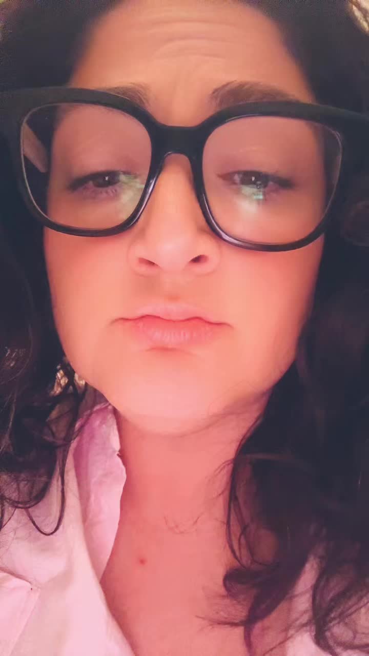 @sheenaderamgozin