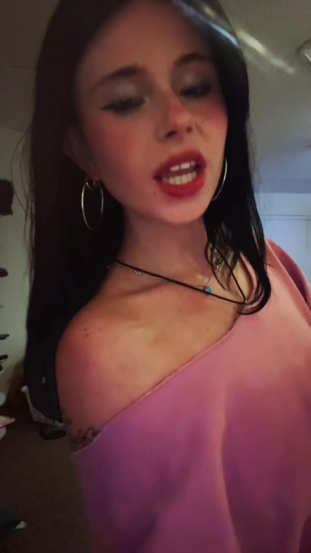 @tay ⟢