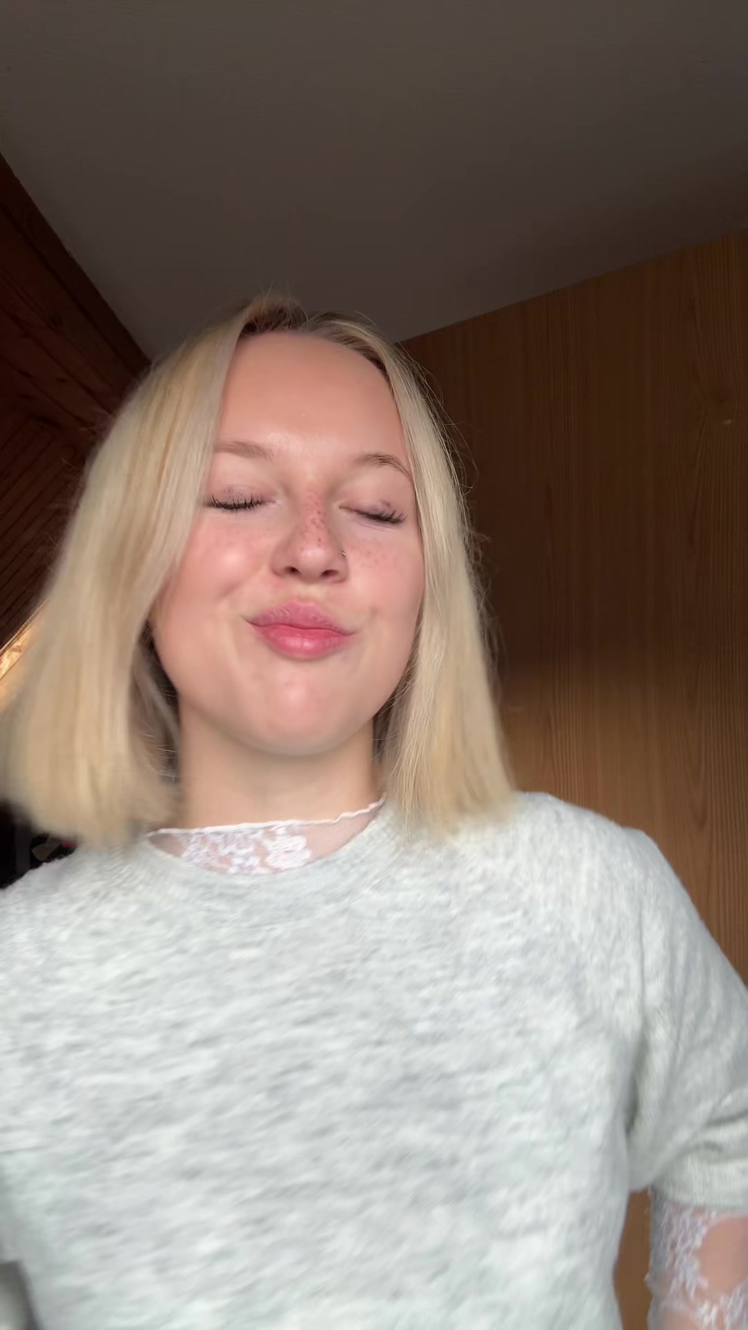 @emelyerdbeer⛓️💥🍓