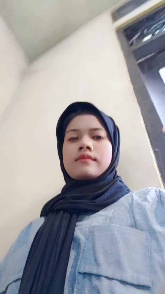 @putricempreng_06