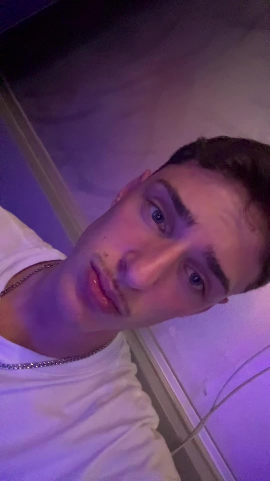 @simon