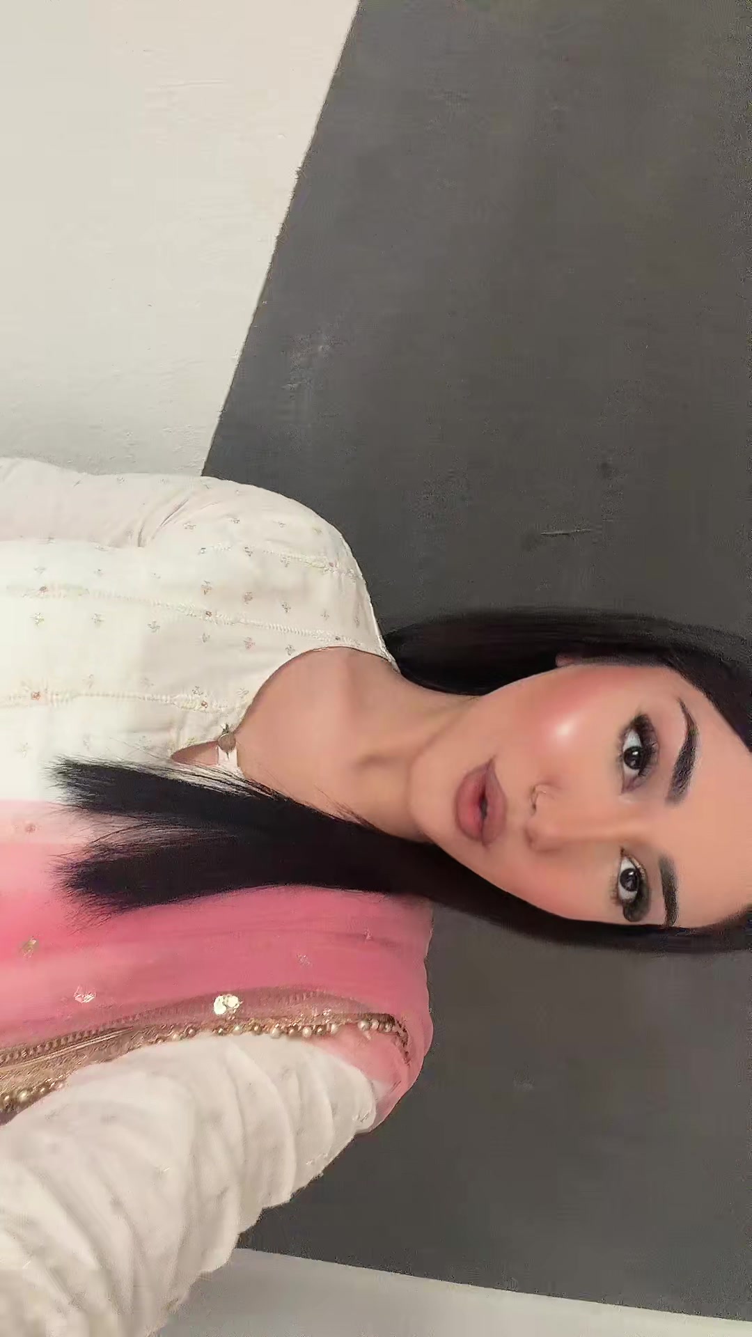 @ELENA🎀
