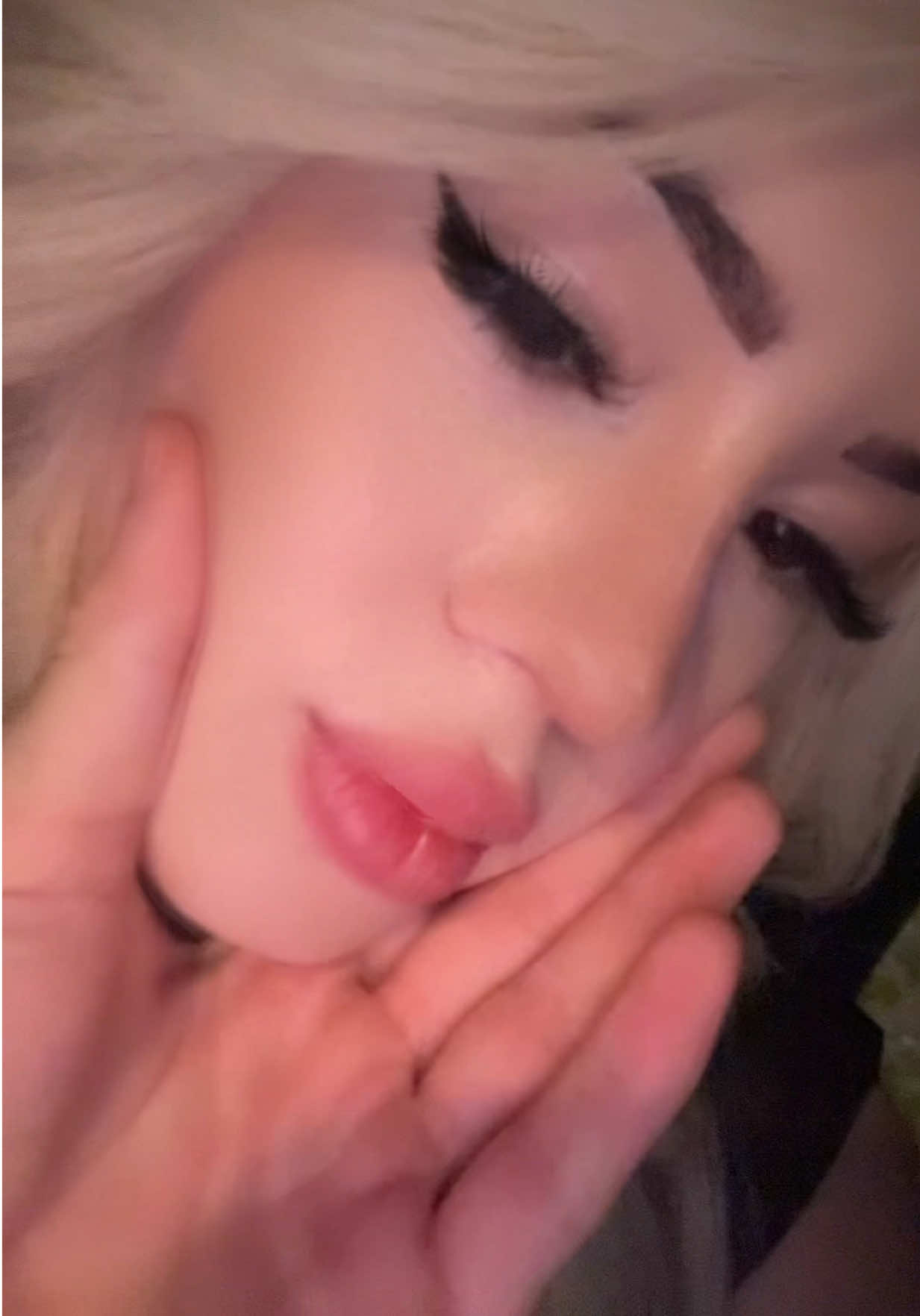 @𝒮𝒶𝓇𝒶𝒽🔥🖤ℳ𝑒𝓁𝑒𝓀