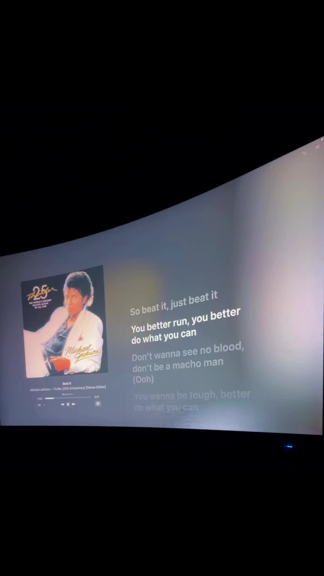 @𝔩𝔶𝔯𝔦𝔵𝔠𝔰__.🎧