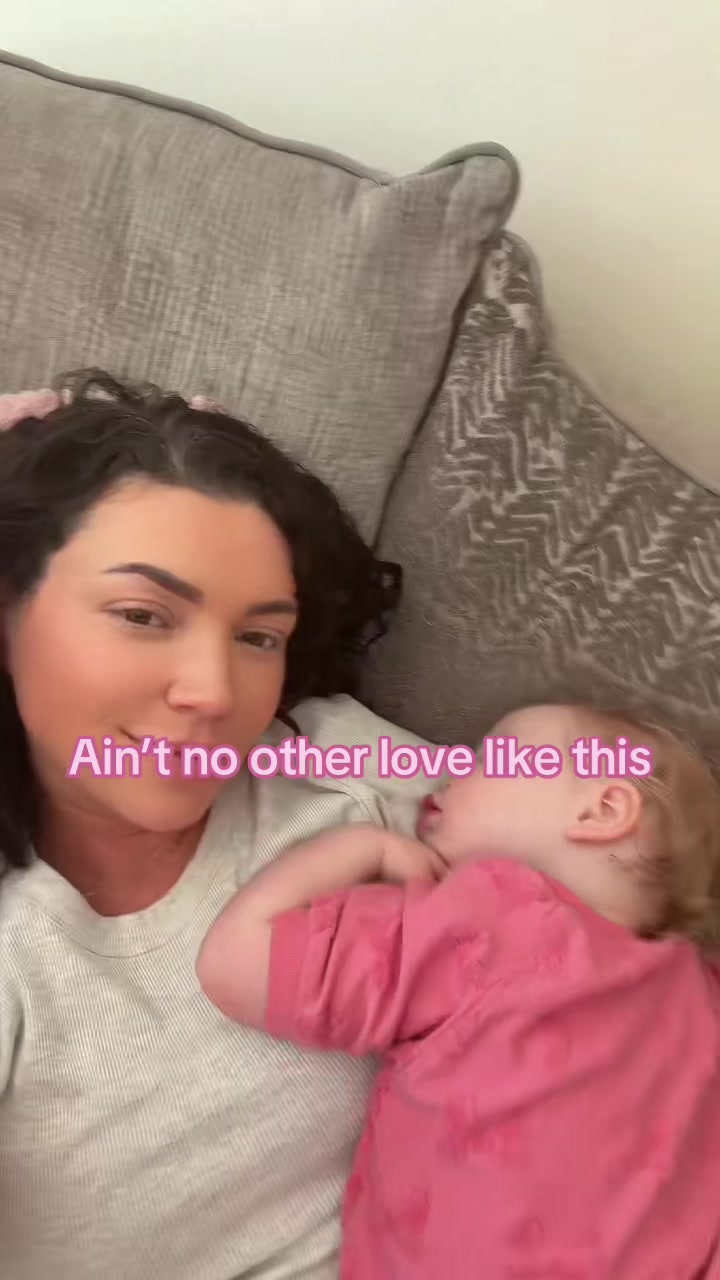 @chelsea | girl mom♡