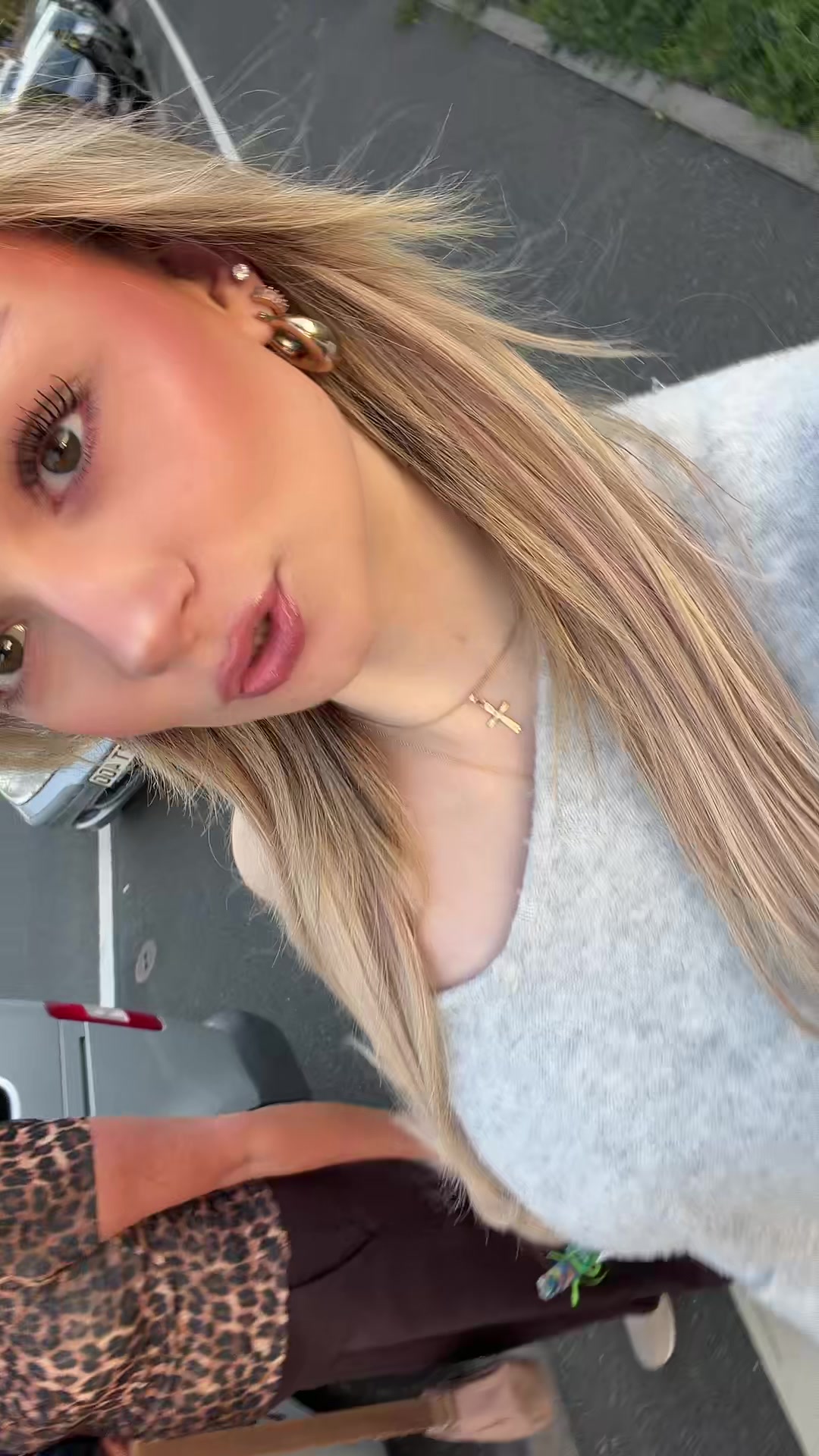 @isabella