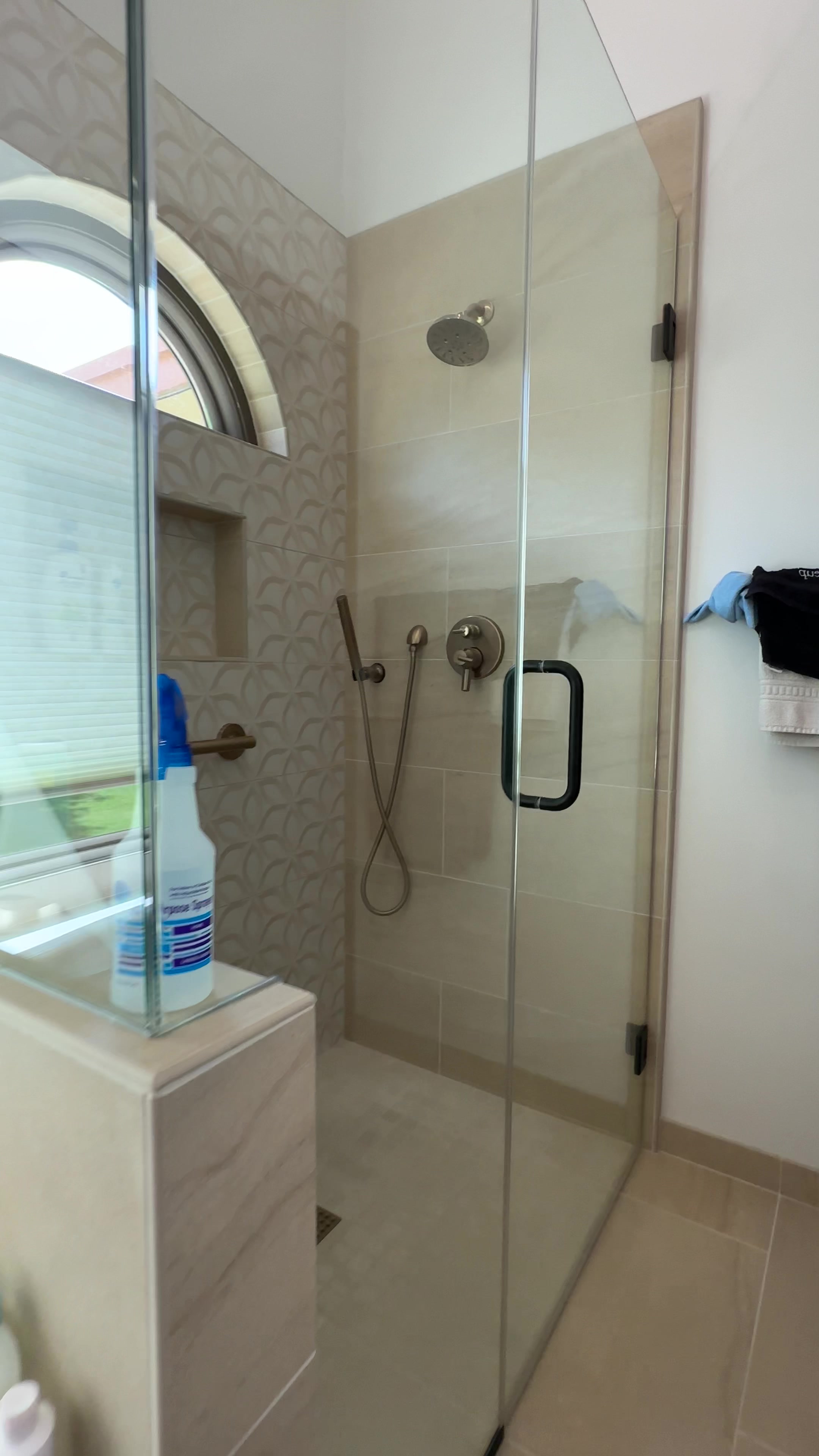 @AZ Express Glass and Mirror