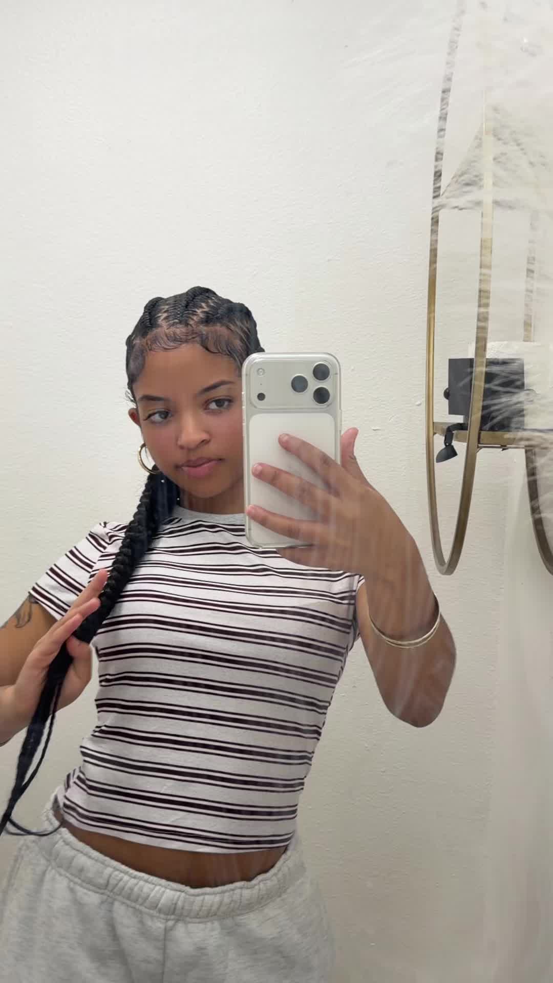 @thaonlyygirlyy