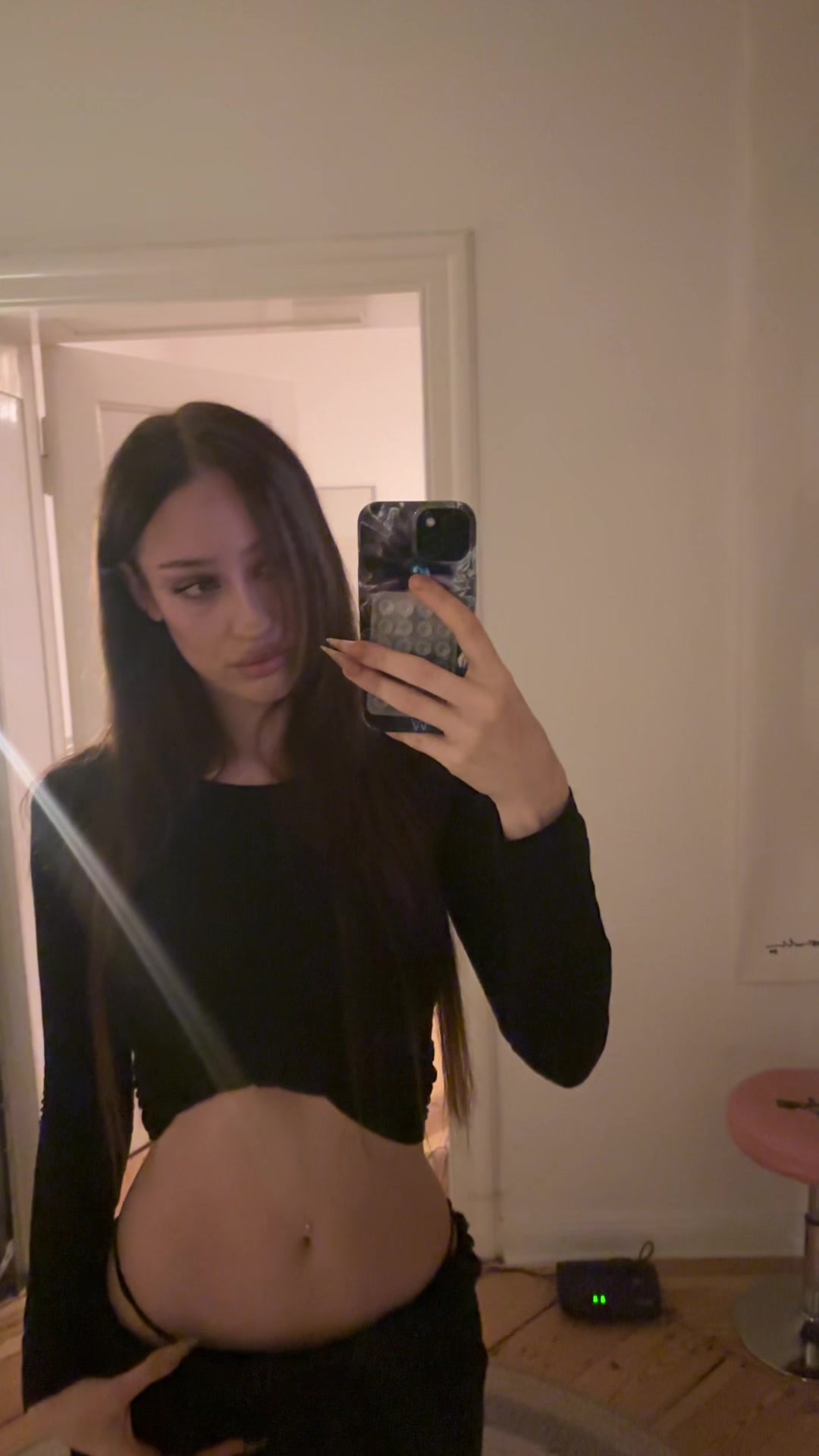 @hellcazlookneon