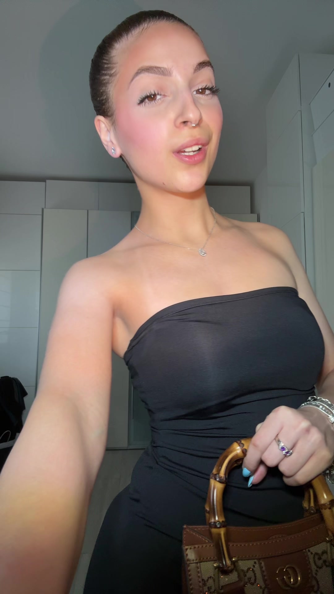 @𝓐𝓵𝓲𝓬𝓮🖤