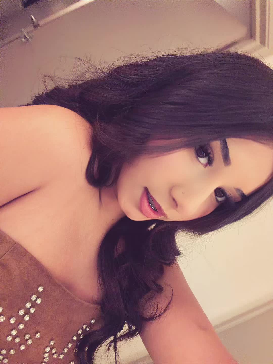 @🦄