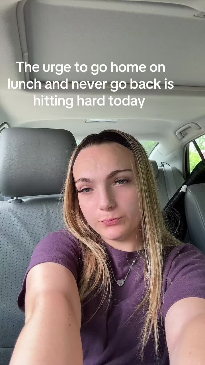 @yiyaclaire