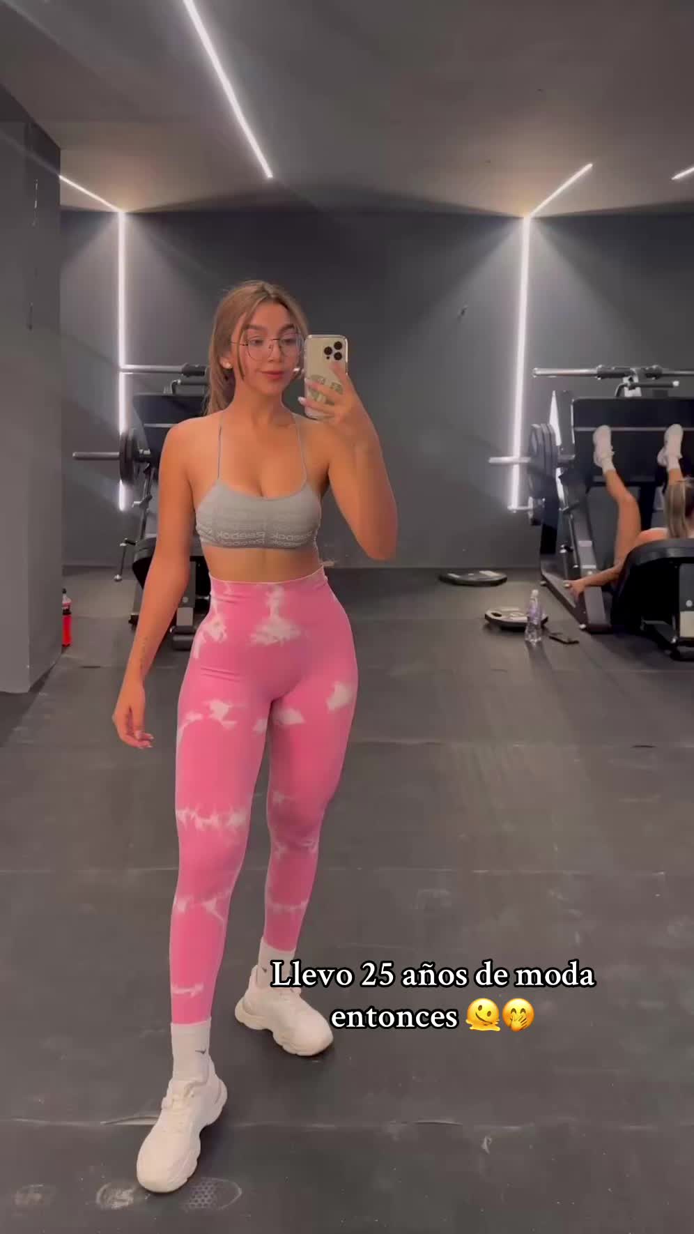 @Guĭsela Yazmin Lopez