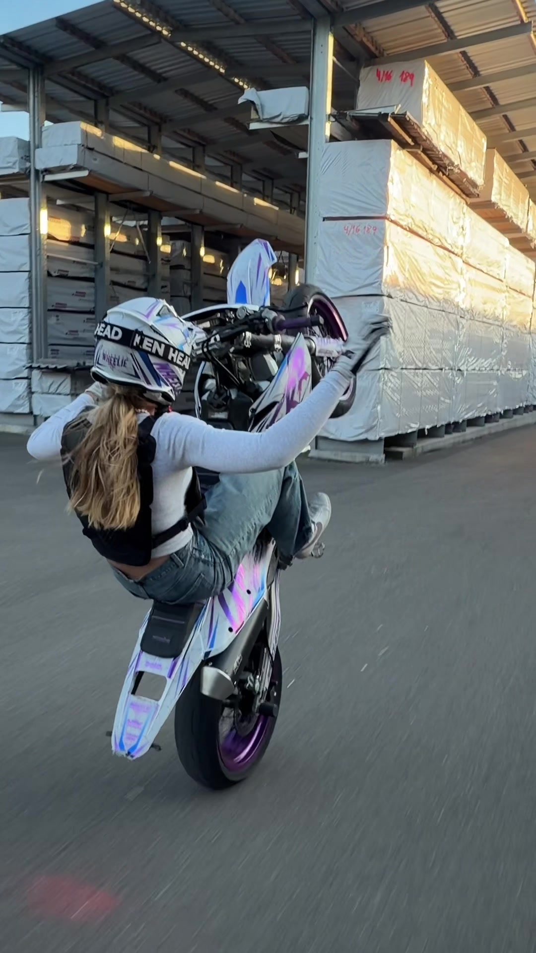 @Wheelie Girl