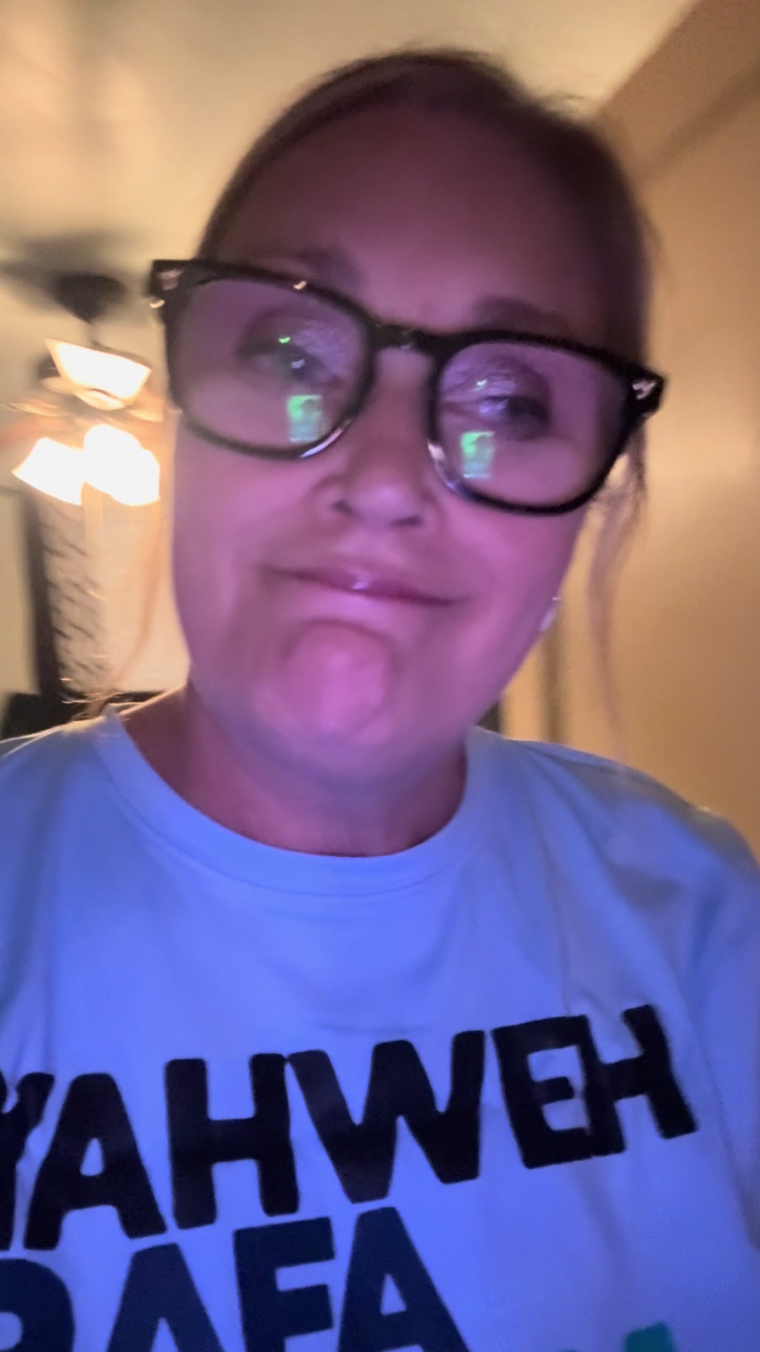 @thelisanichole