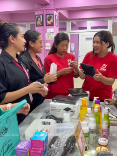 @ZOOM BEAUTY ACADEMY
