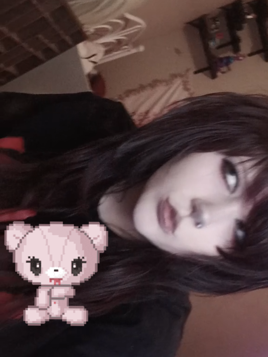 @🦄ria radical🔪